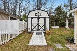 2041 Brantley Creek Dr, Kannapolis, NC 28083 - Photo 18