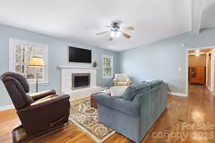 1577 Woodcroft Dr, Fort Mill, SC 29708 - Photo 6