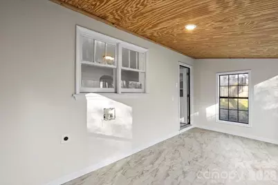 165 E Lacy Street, Chester, SC 29706 - Photo 8