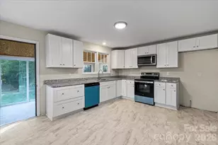 165 E Lacy St, Chester, SC 29706 - Photo 6