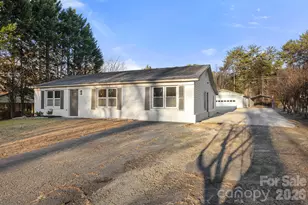 220 Valleybrook Ln, Troutman, NC 28166 - Photo 28