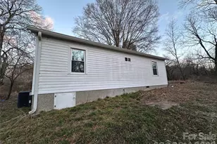 245 Gravel Hill Ct, Taylorsville, NC 28681 - Photo 12