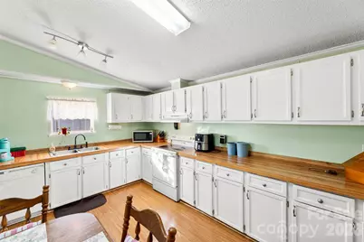 3359 Roundcliff Drive, Concord, NC 28025 - Photo 8