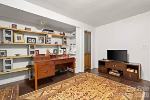 45 Cresent Dr, Hendersonville, NC 28739 - Photo 32