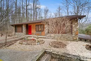 45 Cresent Dr, Hendersonville, NC 28739 - Photo 2