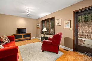 45 Cresent Dr, Hendersonville, NC 28739 - Photo 8