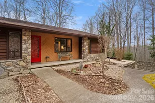 45 Cresent Dr, Hendersonville, NC 28739 - Photo 1