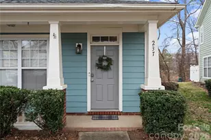 237 Hurston Circle, Charlotte, NC 28208 - Photo 2