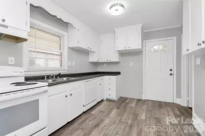 4919 Raymond Place, Charlotte, NC 28205 - Photo 20