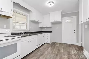 4919 Raymond Pl, Charlotte, NC 28205 - Photo 20