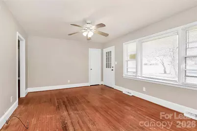 4919 Raymond Place, Charlotte, NC 28205 - Photo 8