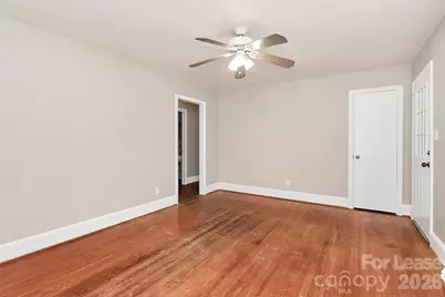 4919 Raymond Place, Charlotte, NC 28205 - Photo 6