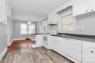 4919 Raymond Pl, Charlotte, NC 28205 - Photo 16