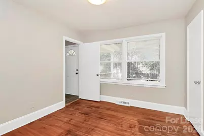 4919 Raymond Place, Charlotte, NC 28205 - Photo 14