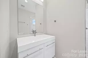 840 E 18th St, Charlotte, NC 28205 - Photo 16