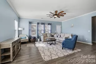 194 Canada Dr, Statesville, NC 28677 - Photo 2