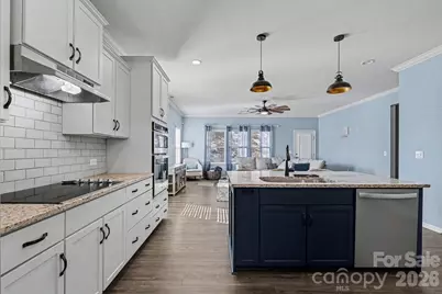 194 Canada Drive, Statesville, NC 28677 - Photo 2