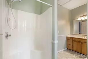 45 Poplar Creek Dr, Asheville, NC 28805 - Photo 14