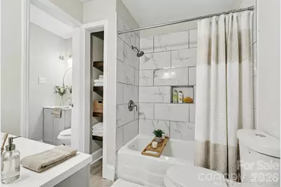 5448 Kinsale Lane, Charlotte, NC 28215 - Photo 14