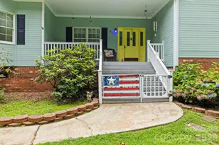 601 Elmwood Cir, Dallas, NC 28034 - Photo 4