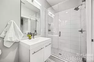 840 E 18th St, Charlotte, NC 28205 - Photo 6