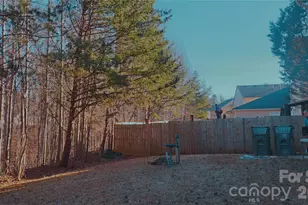 7736 Ponderosa Pine Ln, Charlotte, NC 28215 - Photo 34