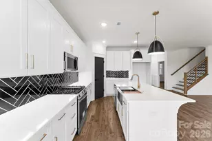 135 Harbourtown Dr, Kings Mountain, NC 28086 - Photo 6