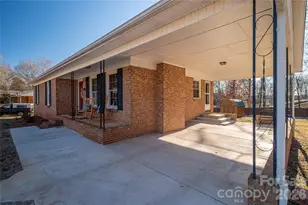 1466 Pressley Dr, Lincolnton, NC 28092 - Photo 4