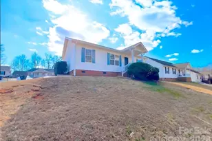 5313 Abbywood Ln, Charlotte, NC 28269 - Photo 1