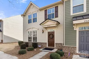 2023 Sage Park Dr, Charlotte, NC 28217 - Photo 4