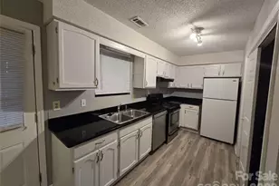 5729 Brickstone Dr, Charlotte, NC 28227 - Photo 6