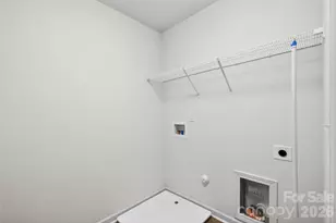 539 Dawn Cir, Charlotte, NC 28213 - Photo 22