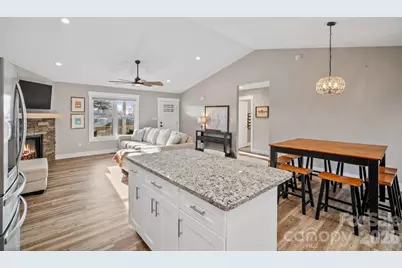 61 Sky Top View, Marshall, NC 28753 - Photo 18