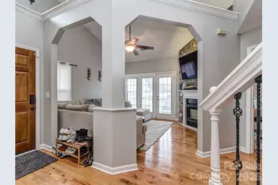 8603 Fox Chase Lane, Charlotte, NC 28269 - Photo 4