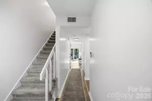 3617 Maple Glen Ln, Charlotte, NC 28226 - Photo 4