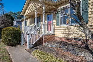 2326 Firmin Ct, Gastonia, NC 28056 - Photo 2