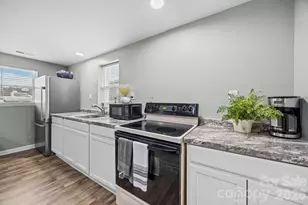 319 N Arnold St, Pageland, SC 29728 - Photo 8