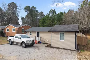 319 N Arnold St, Pageland, SC 29728 - Photo 1