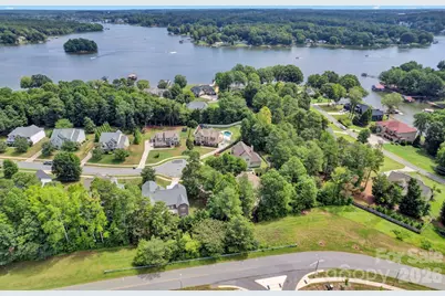 134 Lakeshore Hills Drive, Mooresville, NC 28117 - Photo 46