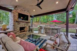 134 Lakeshore Hills Drive, Mooresville, NC 28117 - Photo 2