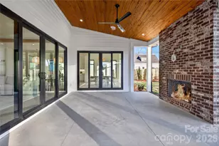 1316 Holmes Dr, Charlotte, NC 28209 - Photo 22