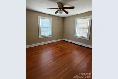 1015 20th Street NE, Hickory, NC 28601 - Photo 10