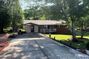 2563 Marble St, Newton, NC 28658 - Photo 4