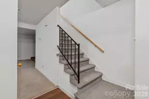 239 13th Ave Pl NW, Hickory, NC 28601 - Photo 8