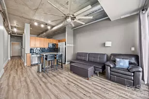 505 E 6th St, Charlotte, NC 28202 - Photo 4