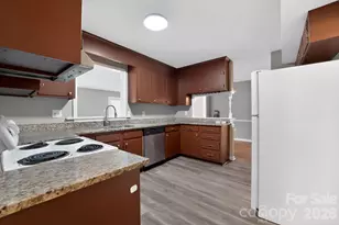 7129 Walnut Wood Dr, Charlotte, NC 28227 - Photo 4