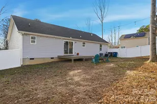 2305 Holly Ln, Shelby, NC 28150 - Photo 28