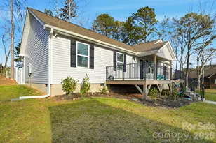 2305 Holly Ln, Shelby, NC 28150 - Photo 1