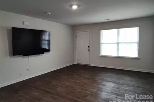 2109 Allium Dr, Charlotte, NC 28216 - Photo 10
