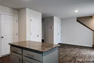 2109 Allium Dr, Charlotte, NC 28216 - Photo 6